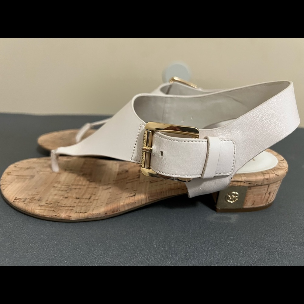 Michael Kors London Thong block Heel Sandal, Cream